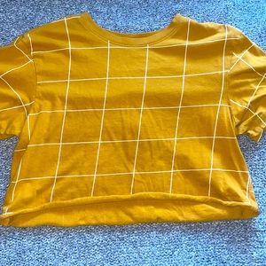 Yellow retro cropped tee